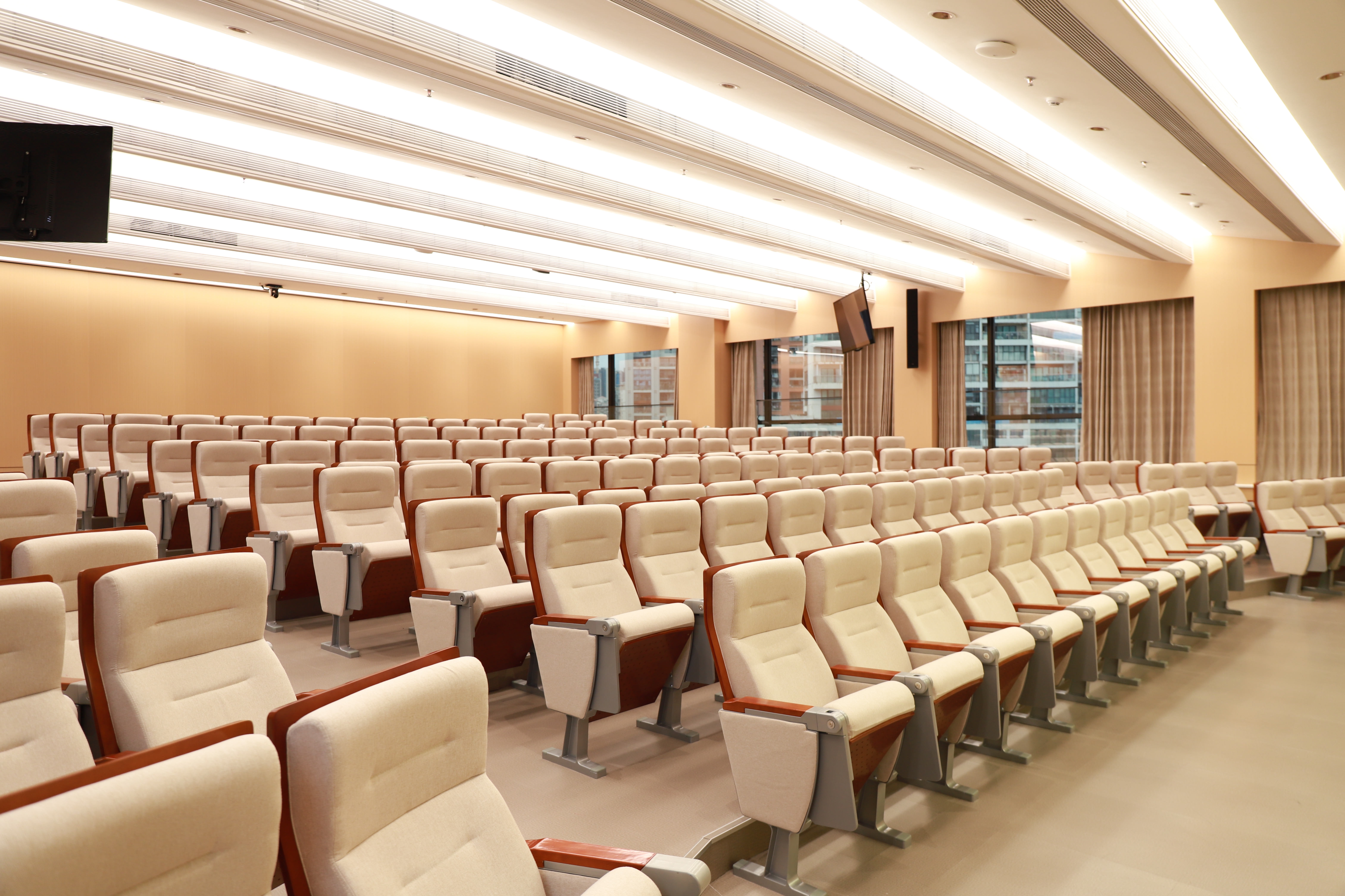 国际会议报告厅改造后实景 (1).JPG 国际会议报告厅改造后实景 (1).JPG